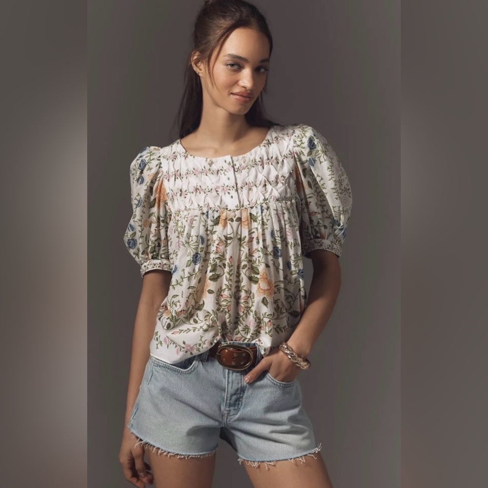 FARM RIO PUFF-SLEEVE YOKE BLOUSE